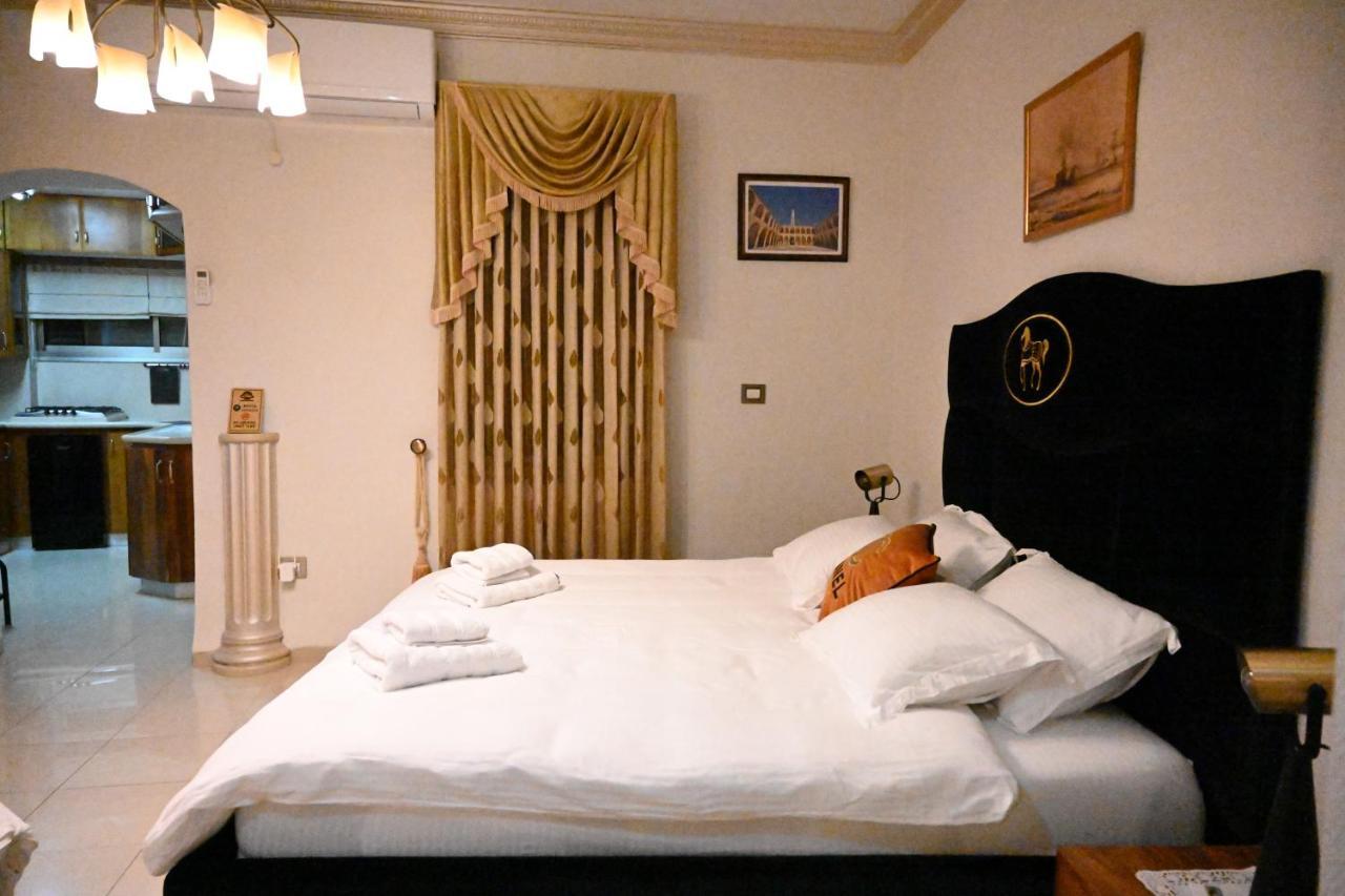 Aparthotel The German House Acre Esterno foto