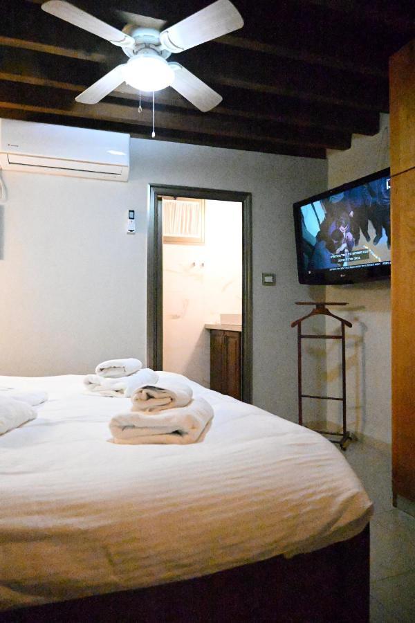 Aparthotel The German House Acre Esterno foto